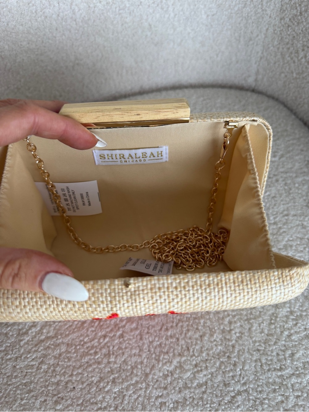 Shiraleah Natural Straw Clutch with Gold Hardware - Picture 4 of 6